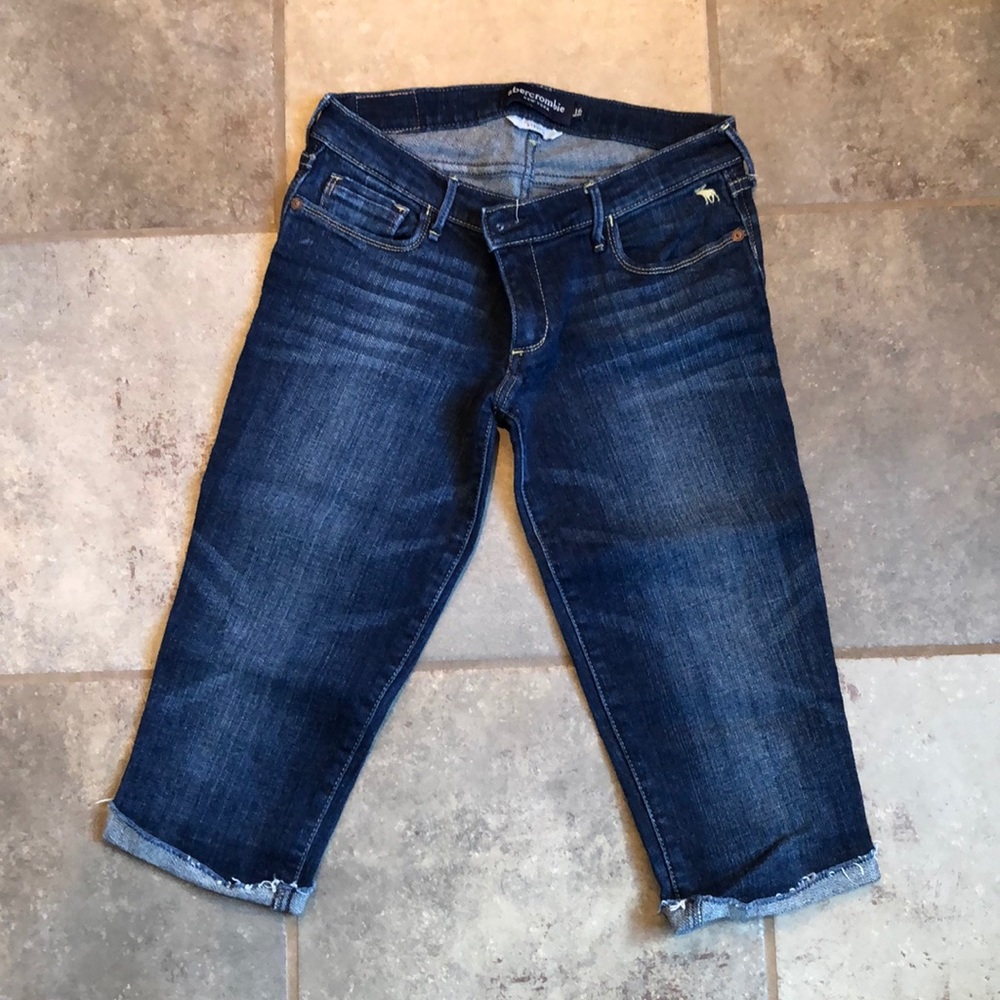 Abercrombie kids girls crops -hit right below knee